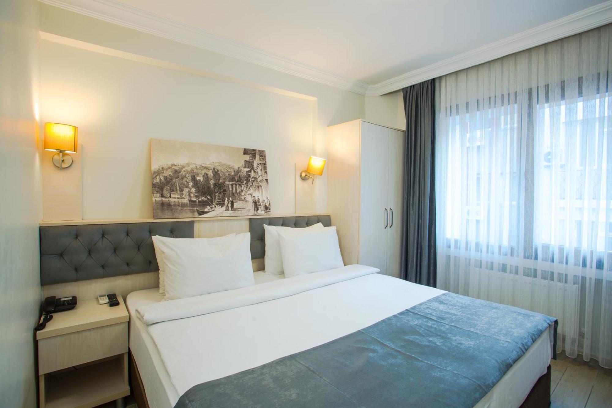 Sim Old Hotel